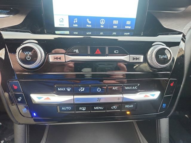 Certified 2023 Ford Explorer Platinum w/ Technology Package AWD/4WD image 22