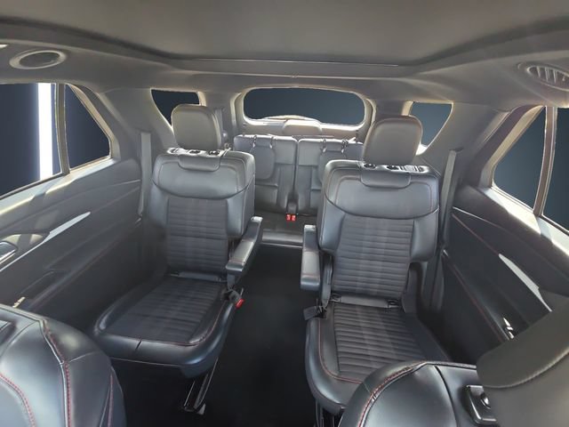 Certified 2025 Ford Explorer ST-Line AWD/4WD image 13