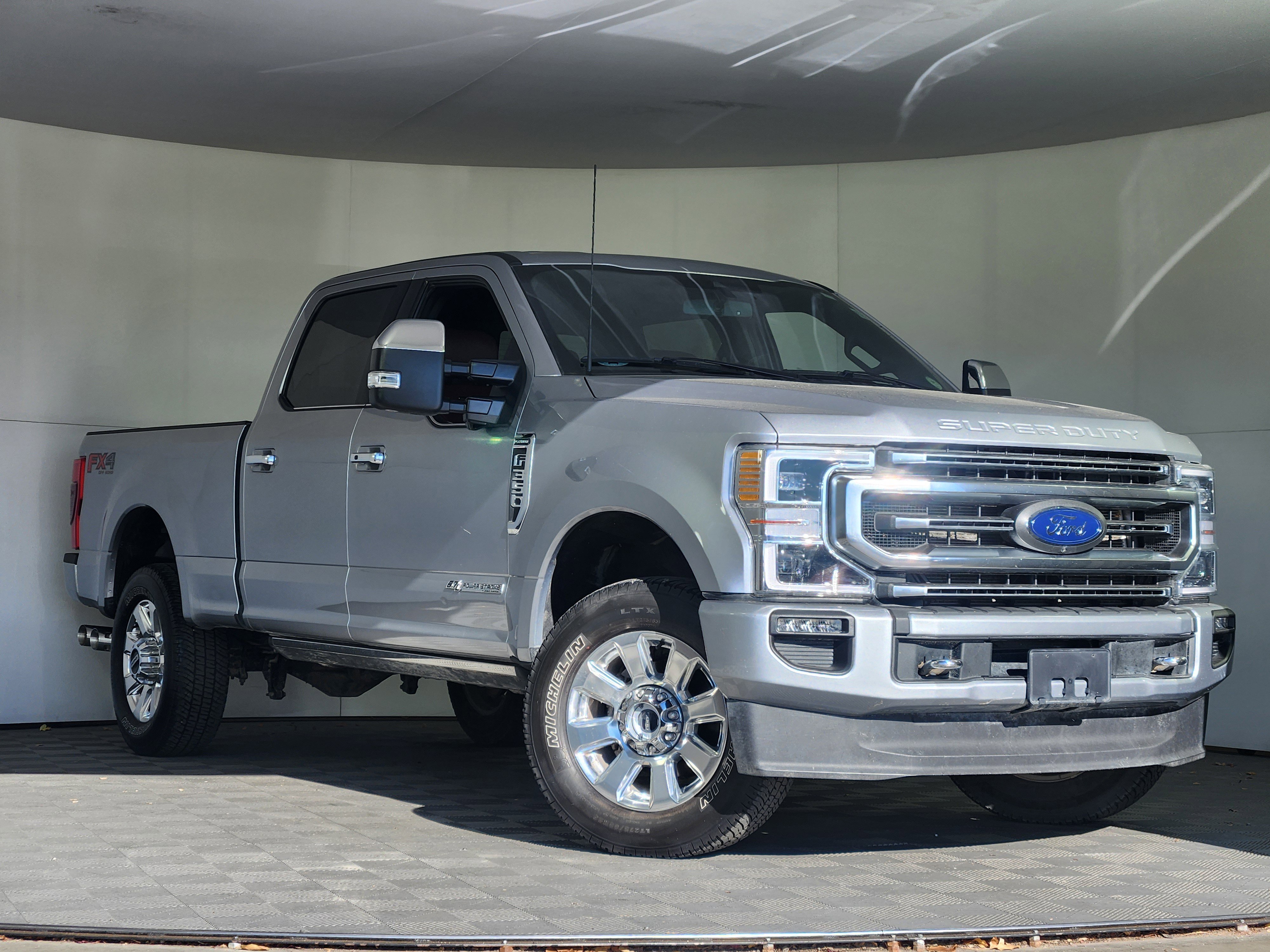 Certified 2022 Ford F350 Platinum image 1