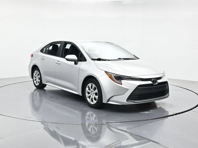 Used 2024 Toyota Corolla LE FWD image 7