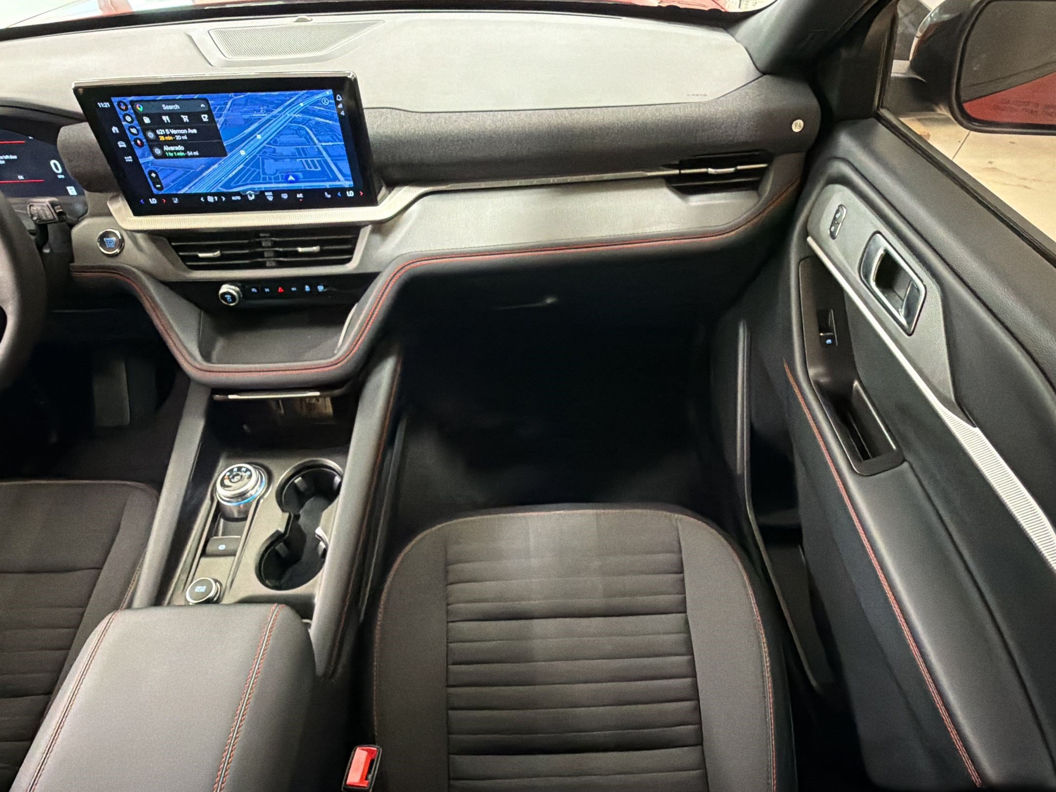 Certified 2025 Ford Explorer ST-Line RWD image 32