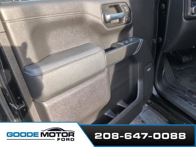 Used 2022 GMC Sierra 1500 AT4 w/ AT4 Preferred Package image 9