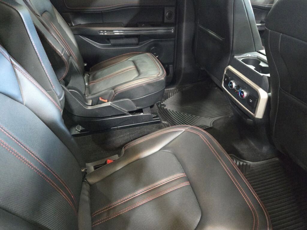 Certified 2022 Ford Expedition Limited image 18