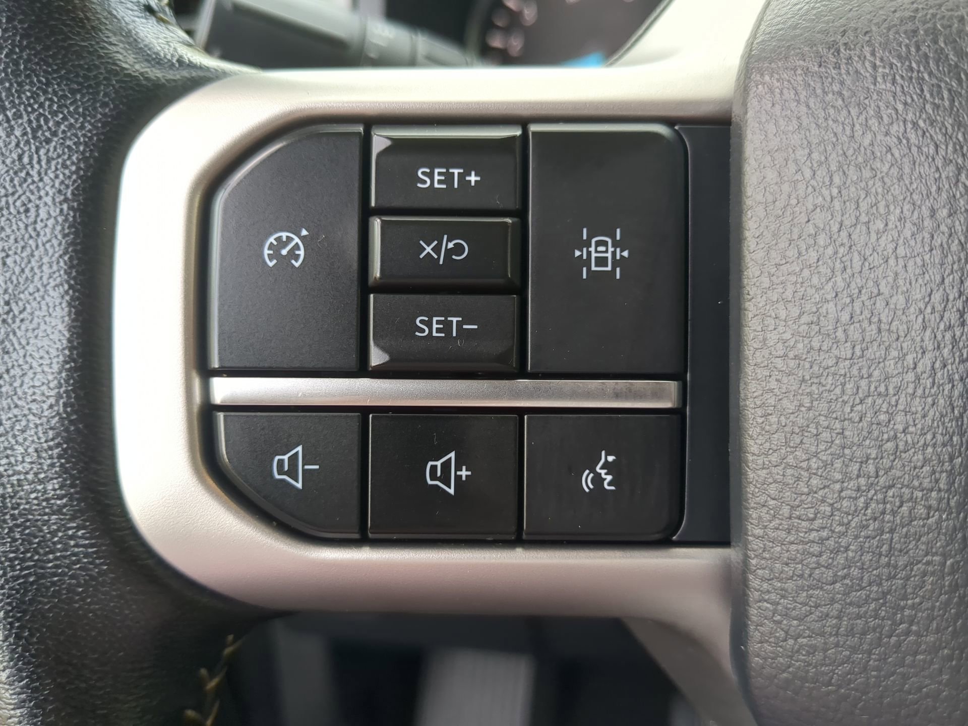 Certified 2024 Ford Expedition XLT RWD image 66