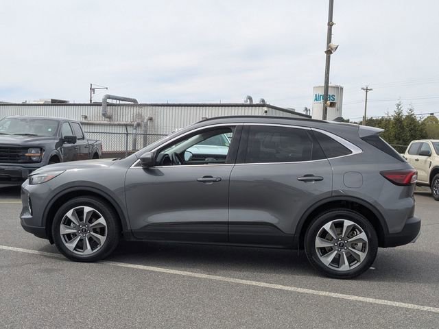Certified 2023 Ford Escape Platinum AWD/4WD image 6