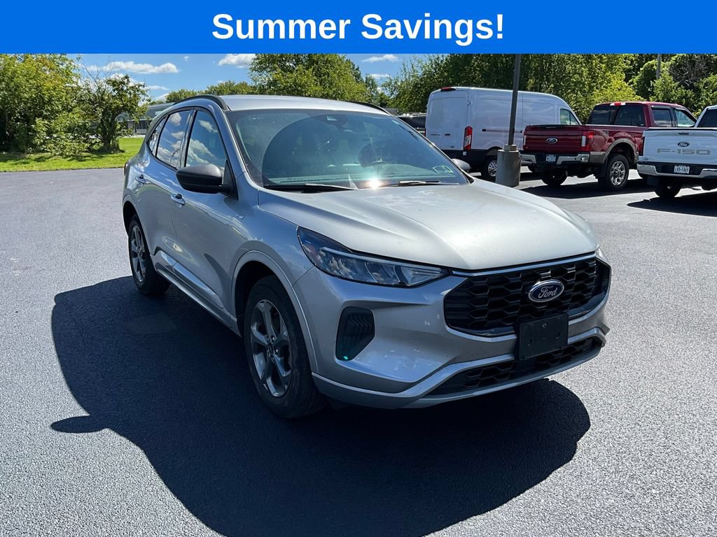 Certified 2023 Ford Escape ST-Line w/ Tech Pack #1 AWD/4WD image 9