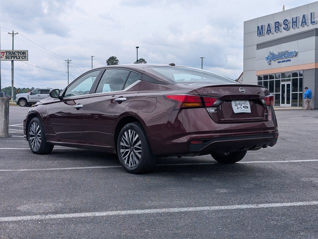 Used 2025 Nissan Altima 2.5 SV AWD/4WD image 3