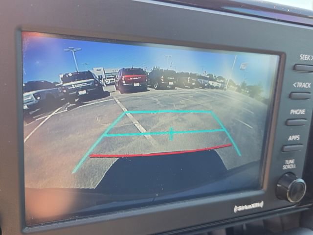 Used 2022 Toyota RAV4 LE FWD image 19