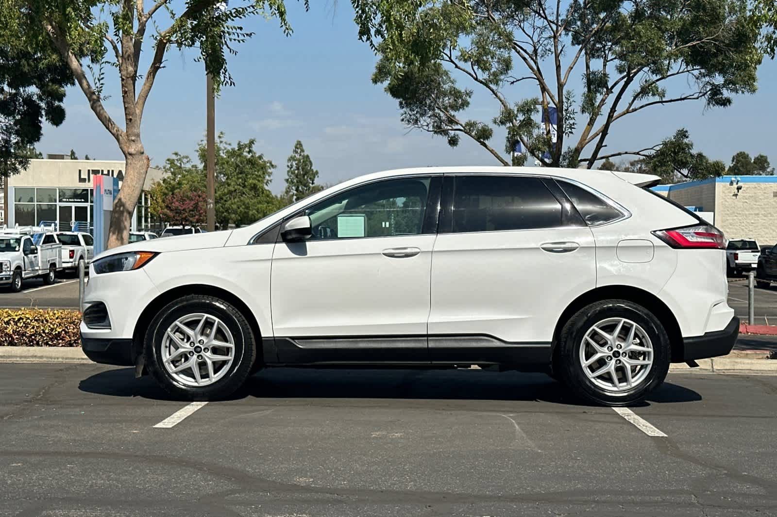 Certified 2024 Ford Edge SEL AWD/4WD image 6