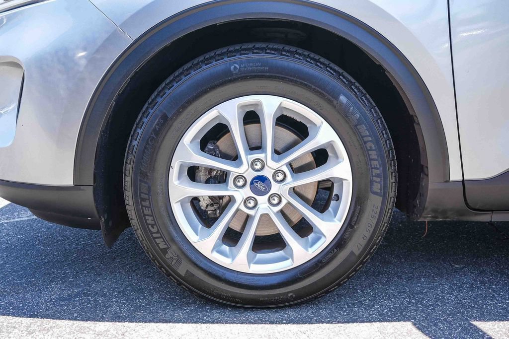 Certified 2021 Ford Escape SE FWD image 13
