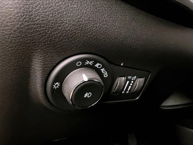 Used 2022 Jeep Compass Latitude w/ Convenience Group AWD/4WD image 30