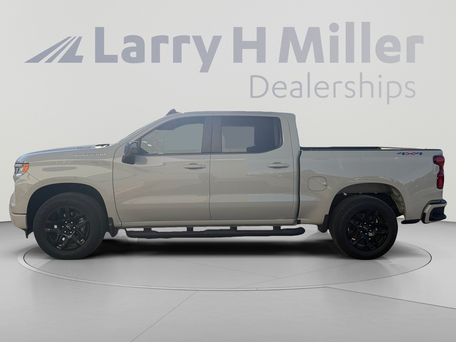 Used 2026 Chevrolet Silverado 1500 RST w/ RST Select Package AWD/4WD image 2
