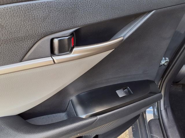Used 2025 Toyota Camry LE w/ Convenience Package FWD image 19