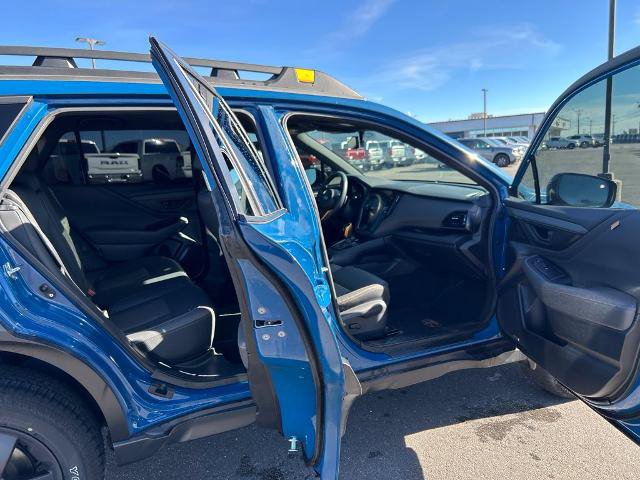 Used 2025 Subaru Outback Wilderness AWD/4WD image 12