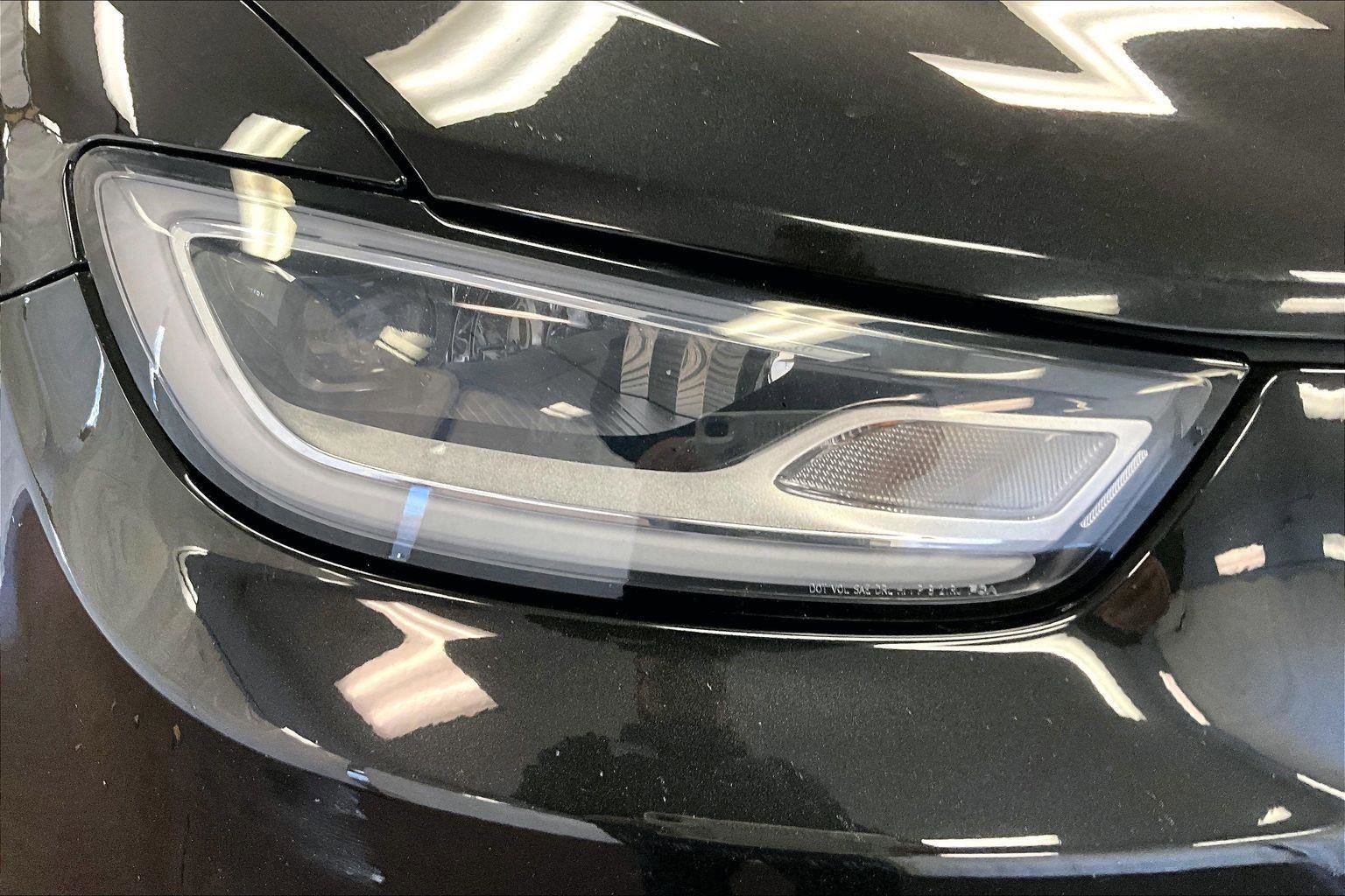 Used 2023 Chrysler Pacifica Limited image 28