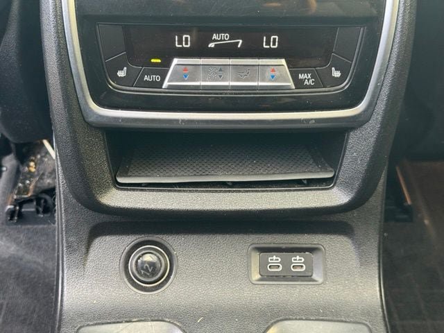 Used 2021 BMW X7 xDrive40i AWD/4WD image 23