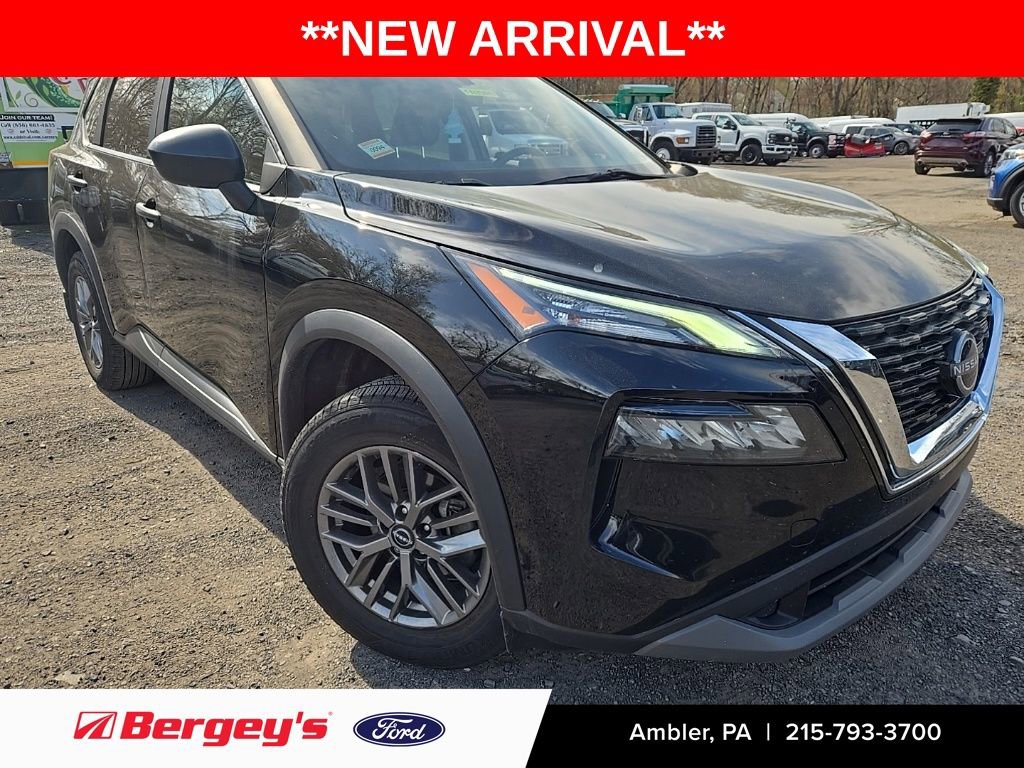 Used 2023 Nissan Rogue S AWD/4WD image 1