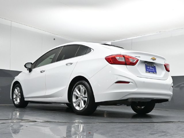 Used 2019 Chevrolet Cruze LT w/ Convenience Package FWD image 40