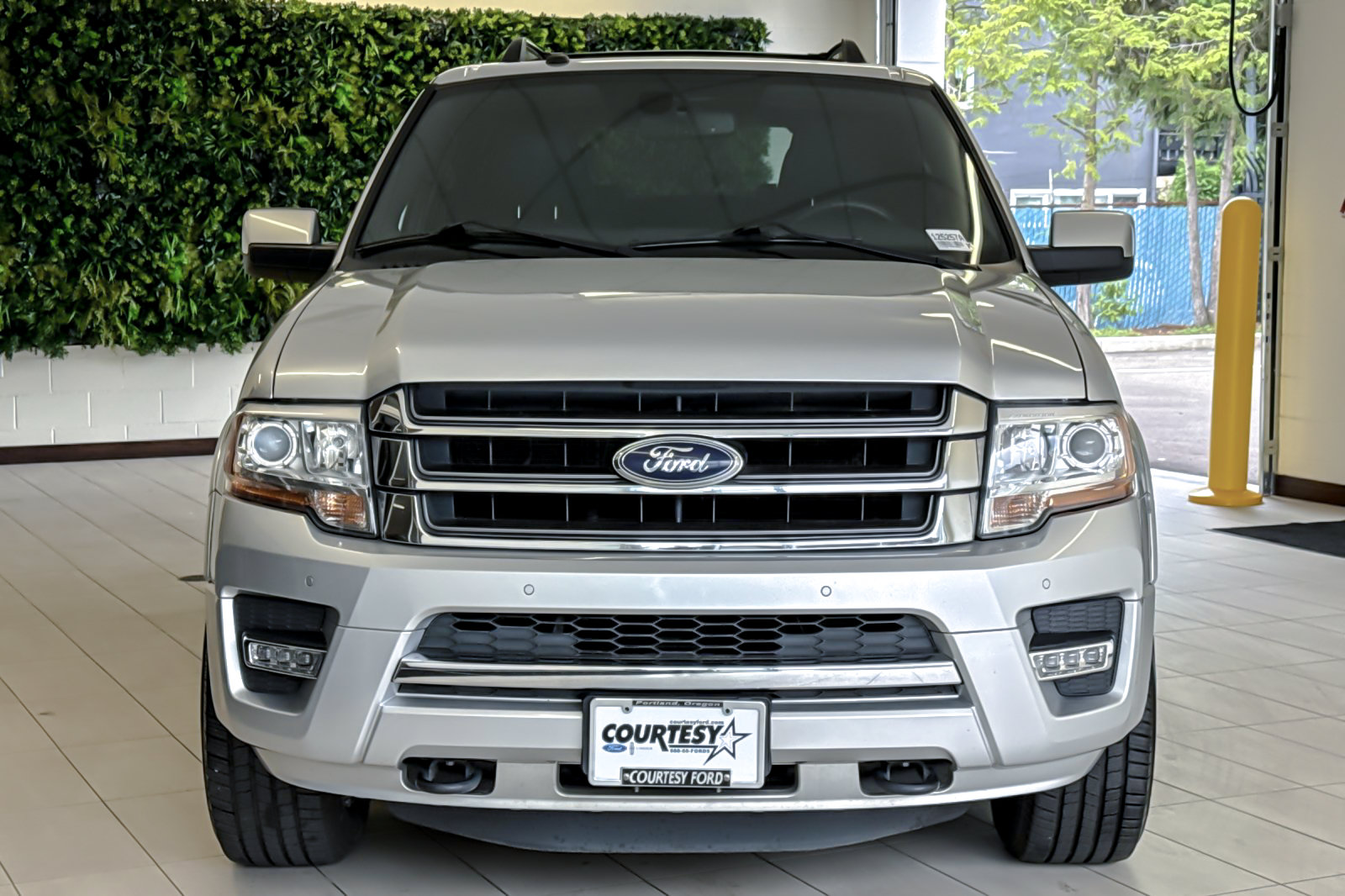 Certified 2017 Ford Expedition Limited AWD/4WD image 9