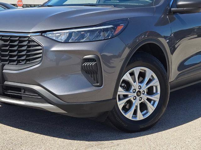 Certified 2023 Ford Escape Active AWD/4WD image 3