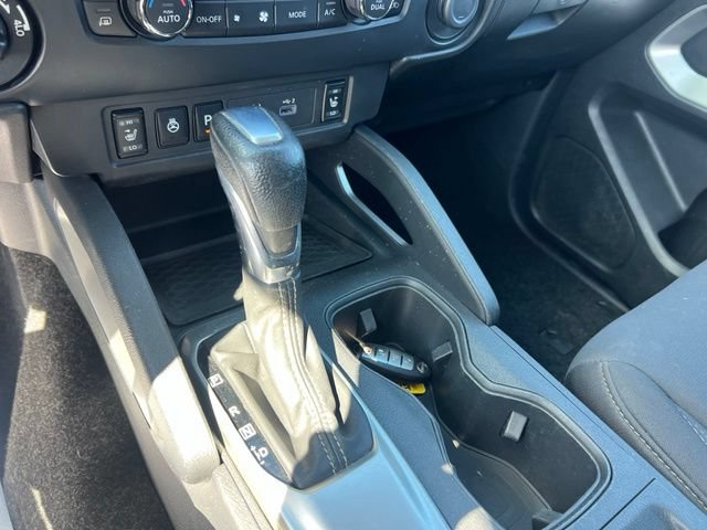 Used 2022 Nissan Frontier SV AWD/4WD image 15
