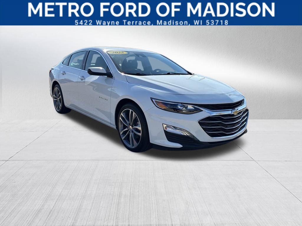 Used 2025 Chevrolet Malibu LT FWD image 7