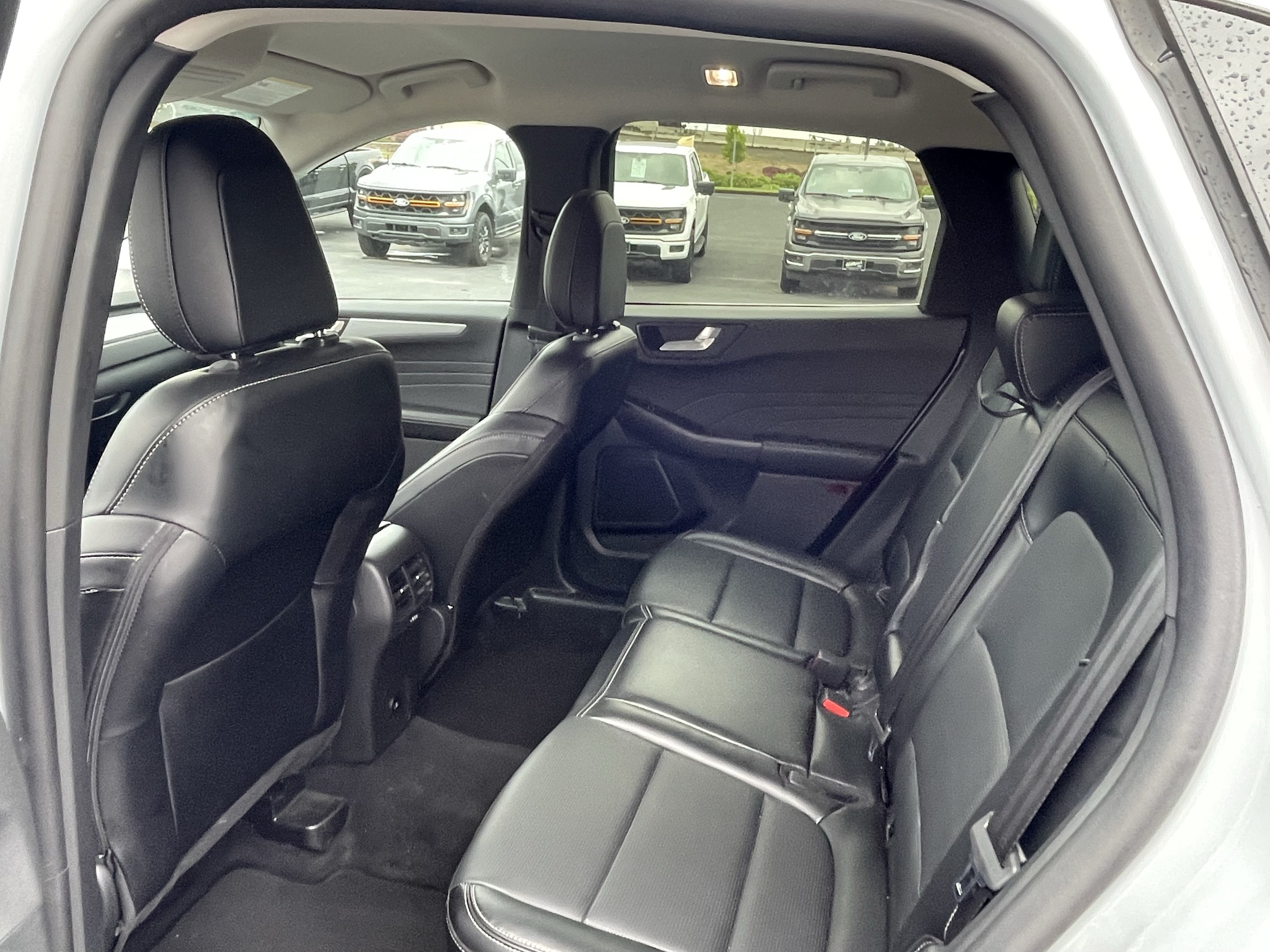 Certified 2025 Ford Escape Platinum AWD/4WD image 10