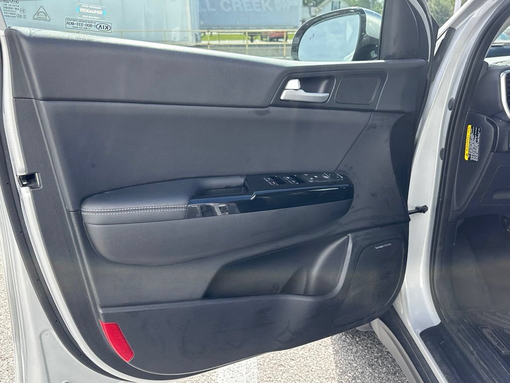 Used 2020 Kia Sportage EX w/ EX Technology Package AWD/4WD image 17