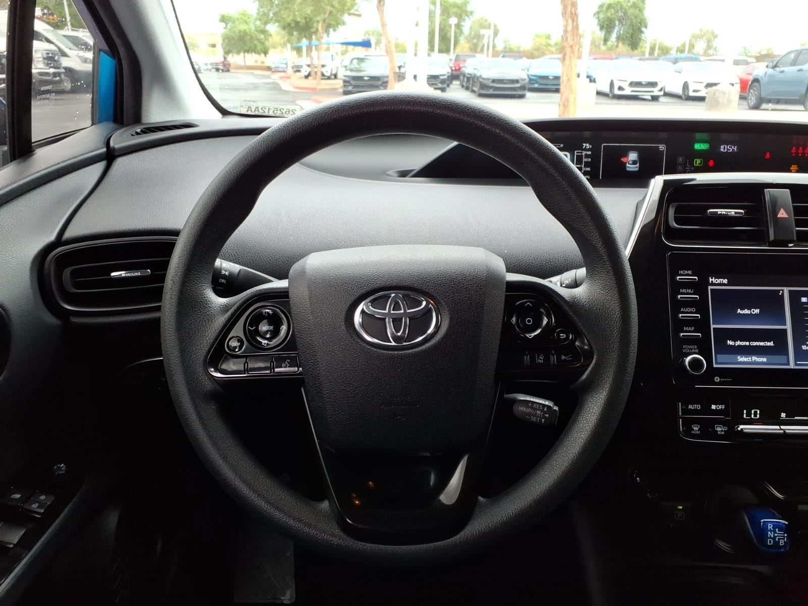 Used 2021 Toyota Prius L Eco FWD image 19