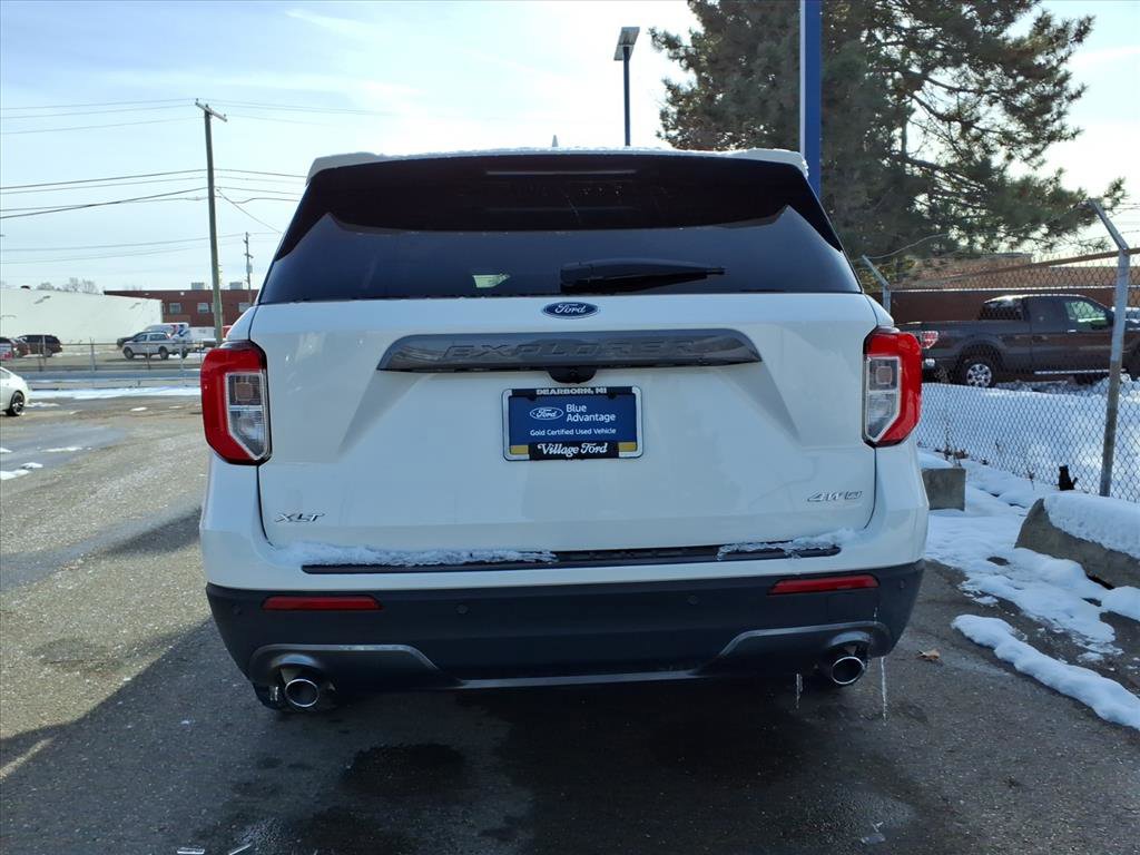 Certified 2023 Ford Explorer XLT w/ Equipment Group 202A image 7