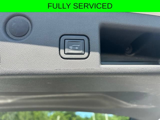 Used 2023 Chevrolet Equinox Premier AWD/4WD image 15