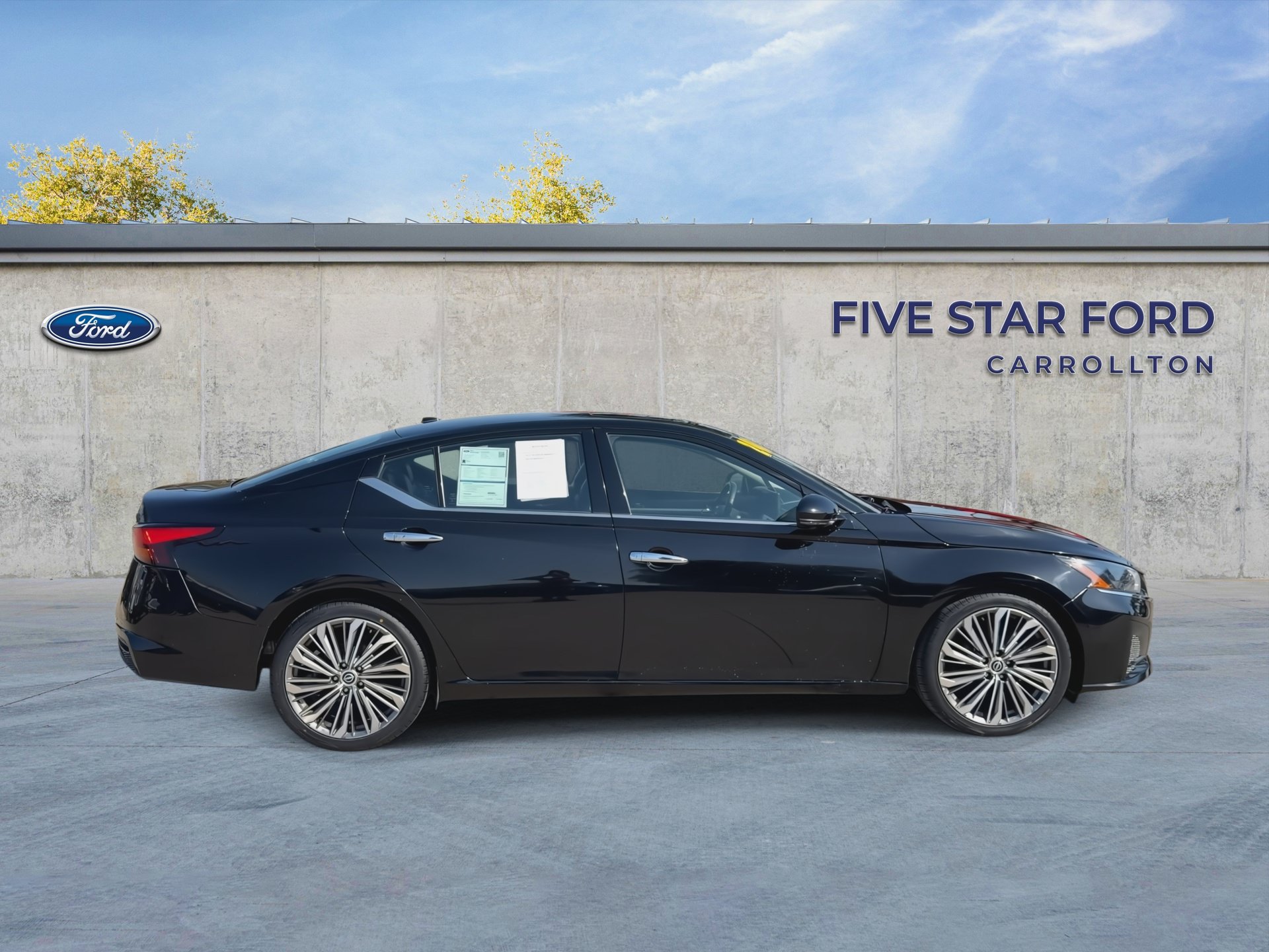 Used 2023 Nissan Altima 2.5 SL FWD image 9