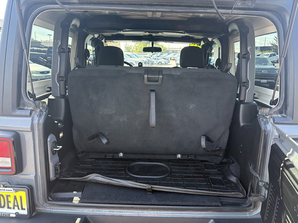 Used 2019 Jeep Wrangler Sport AWD/4WD image 8