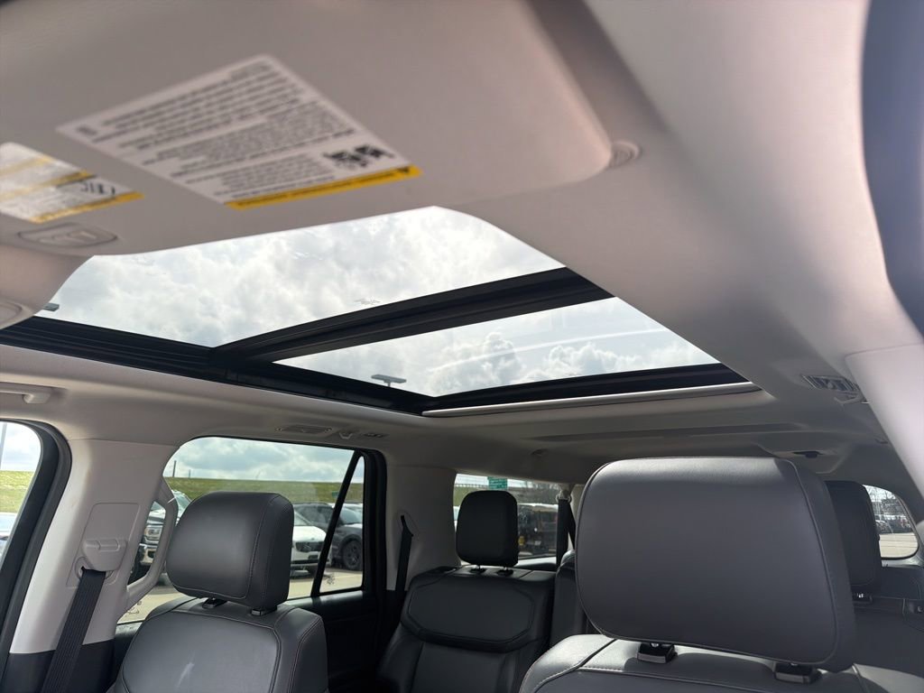 Certified 2025 Ford Expedition Max Active AWD/4WD image 23