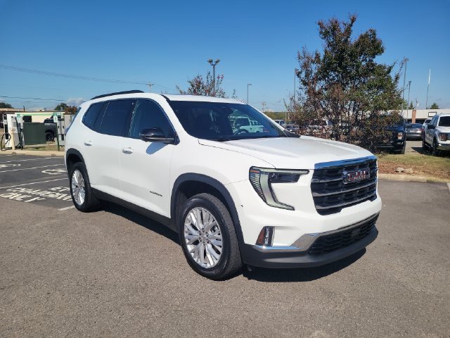 Used 2026 GMC Acadia Elevation w/ Elevation Premium Package FWD image 3