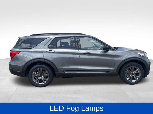 Certified 2023 Ford Explorer XLT w/ Equipment Group 202A AWD/4WD image 6