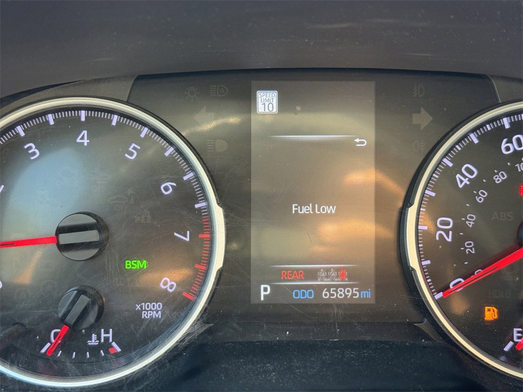 Used 2022 Toyota RAV4 XLE image 18