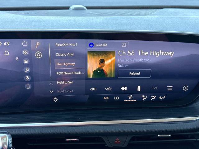 Used 2025 Buick Envision Preferred image 26