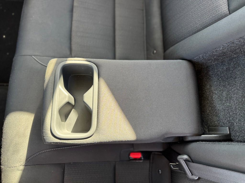 Used 2025 Nissan Altima 2.5 SV image 34