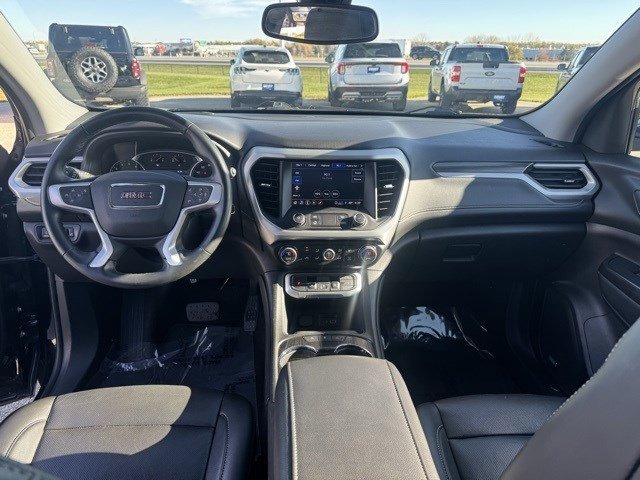 Used 2023 GMC Acadia SLT image 26