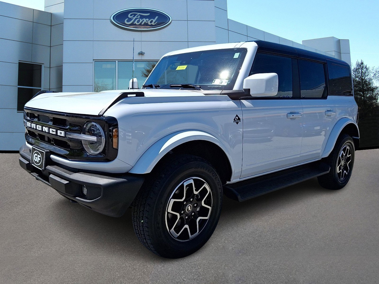 Certified 2025 Ford Bronco Outer Banks AWD/4WD image 4