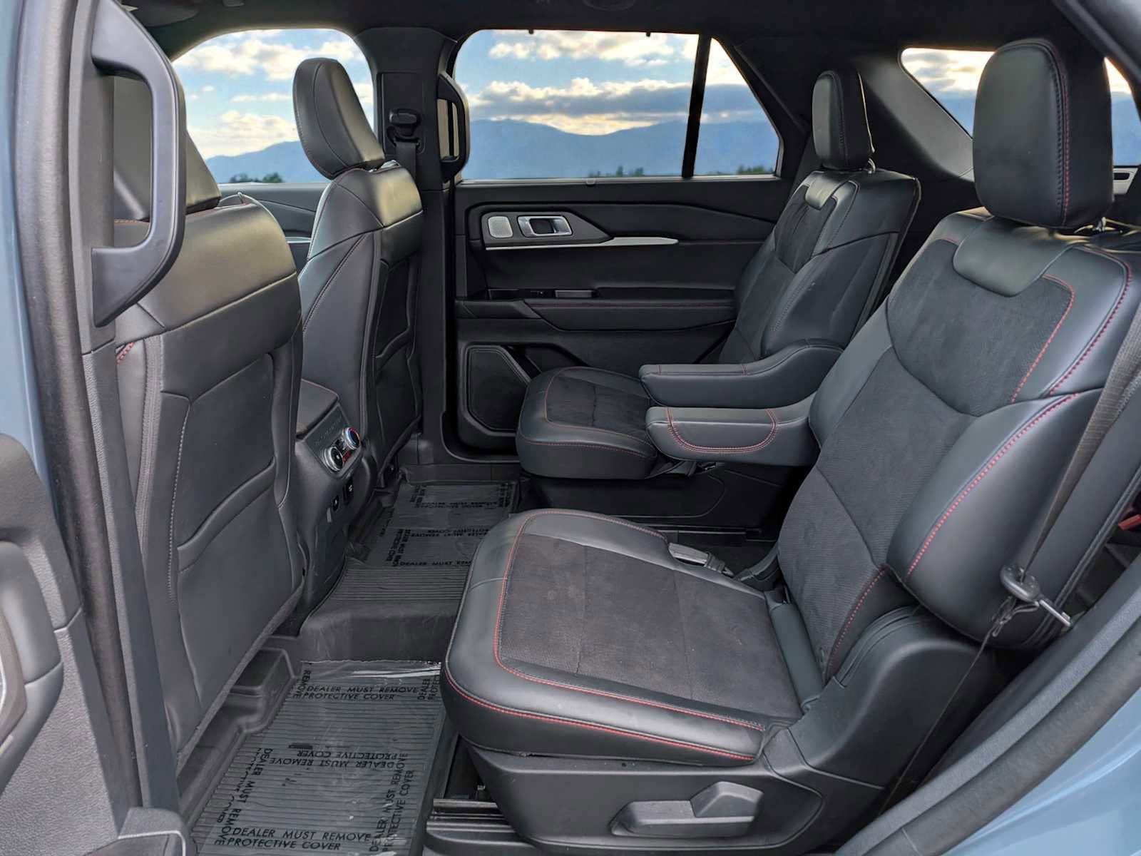 Certified 2025 Ford Explorer ST image 17