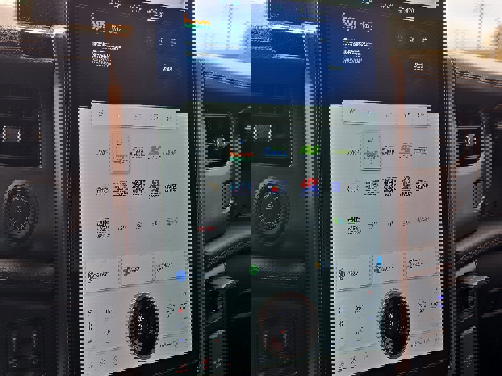 Certified 2022 Ford F150 Lightning Lariat w/ Equipment Group 511A High image 16