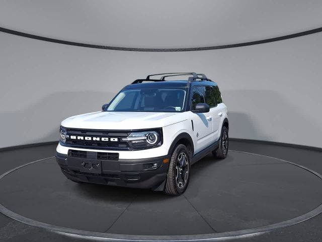 Certified 2023 Ford Bronco Sport Outer Banks w/ Tech Package AWD/4WD image 3
