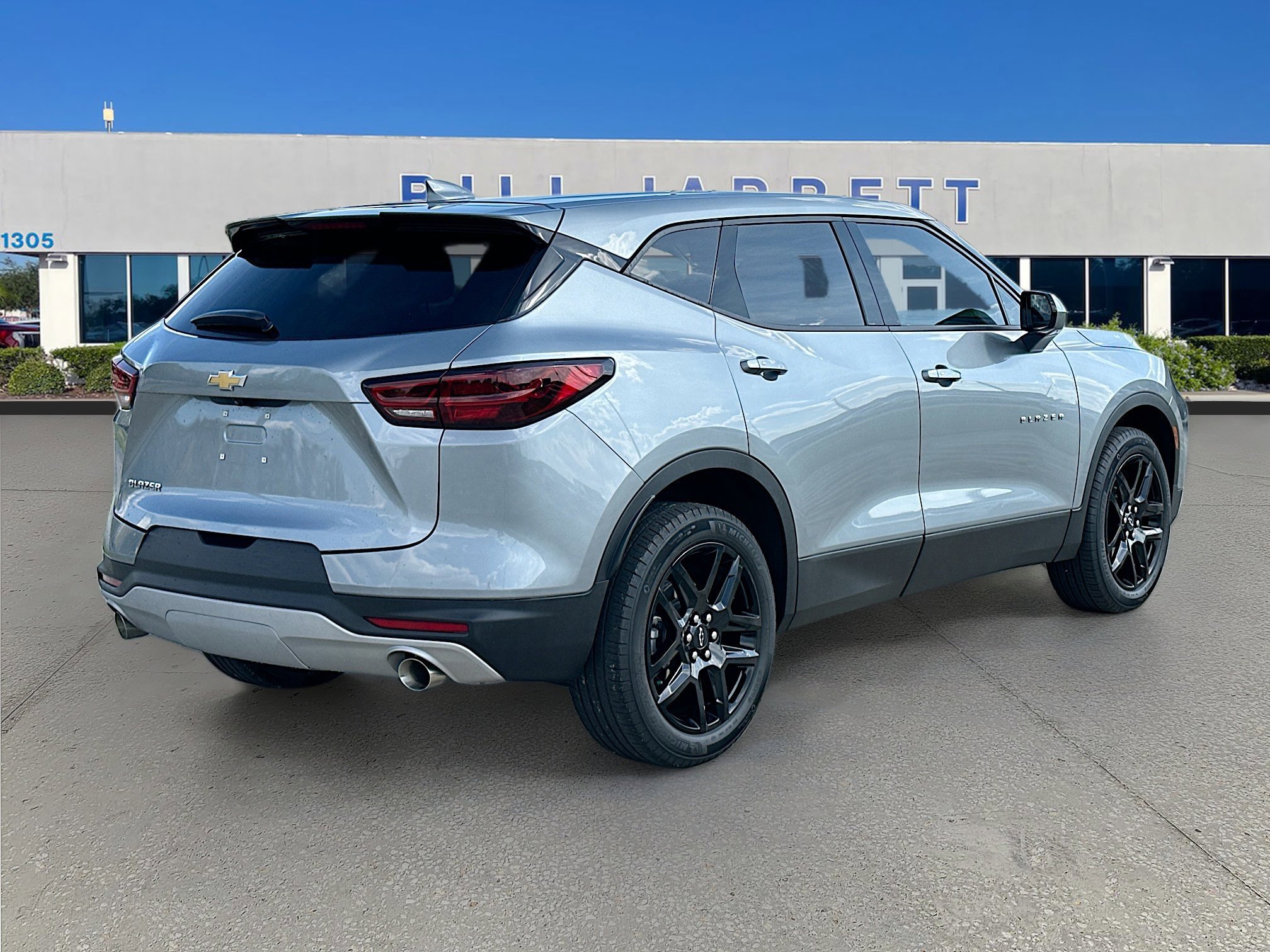 Used 2023 Chevrolet Blazer LT w/ Driver Confidence Package image 5