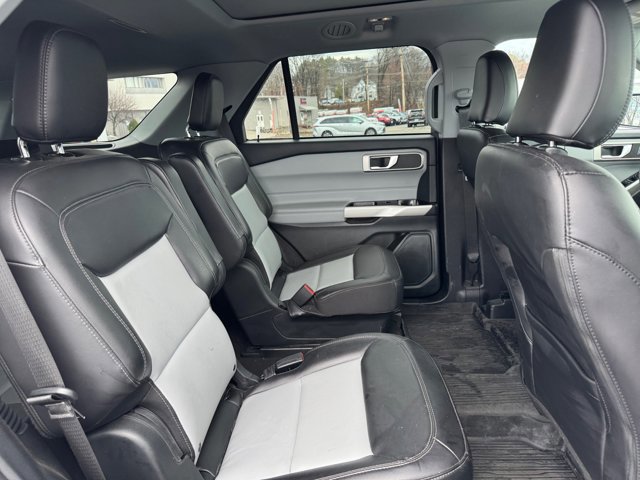 Certified 2023 Ford Explorer XLT w/ Equipment Group 202A image 30