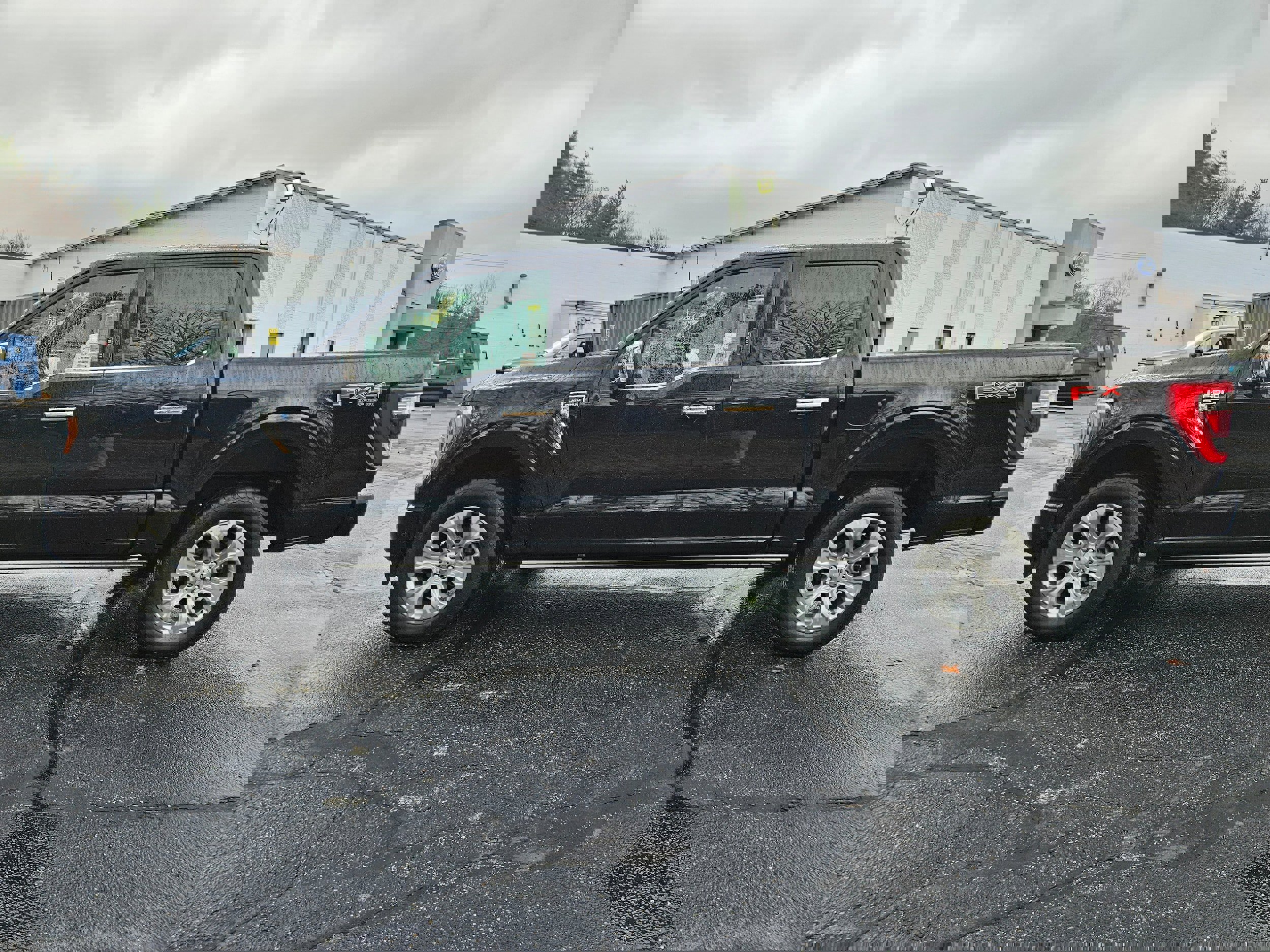 Certified 2023 Ford F150 Platinum w/ Equipment Group 701A High image 9