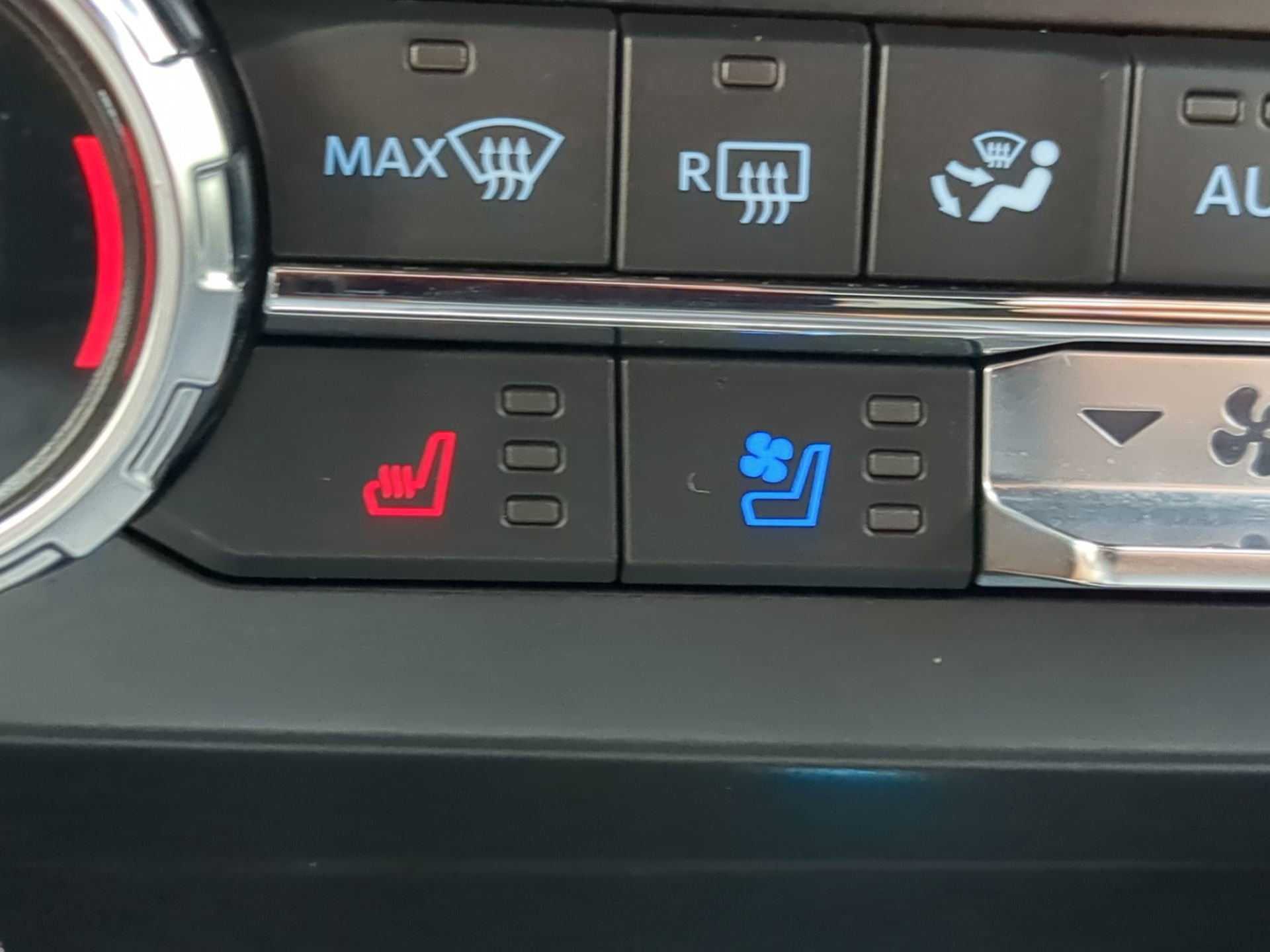 Certified 2022 Ford F350 Lariat w/ Lariat Ultimate Package image 54