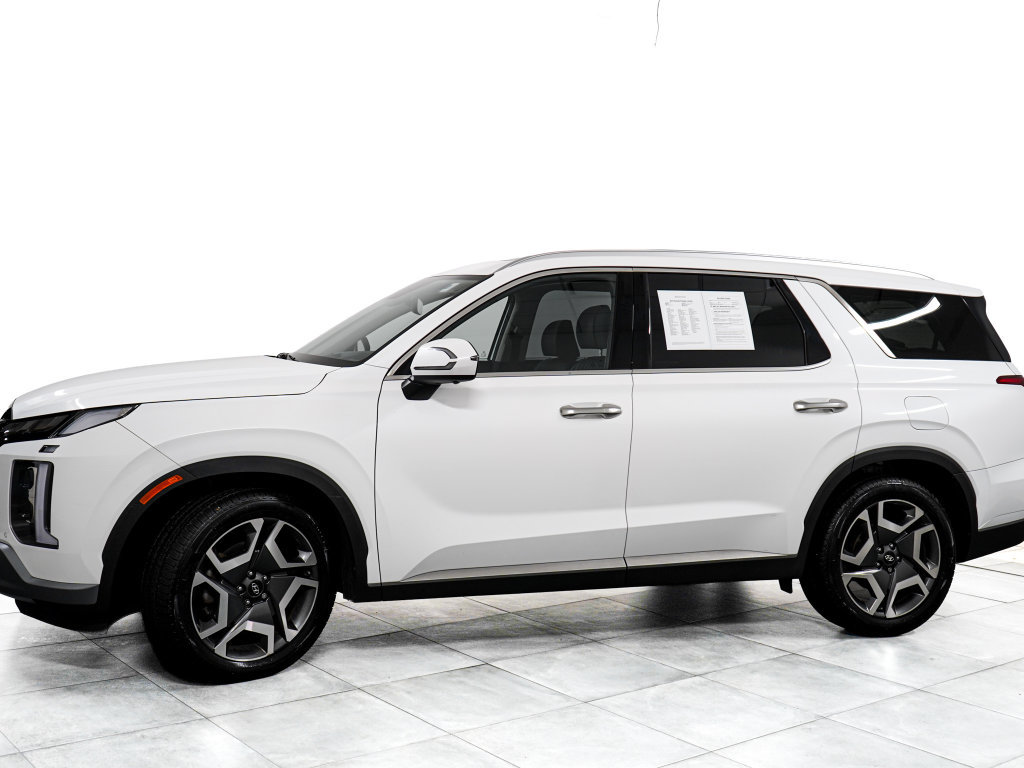 Used 2023 Hyundai Palisade Limited w/ Cargo Package AWD/4WD image 4
