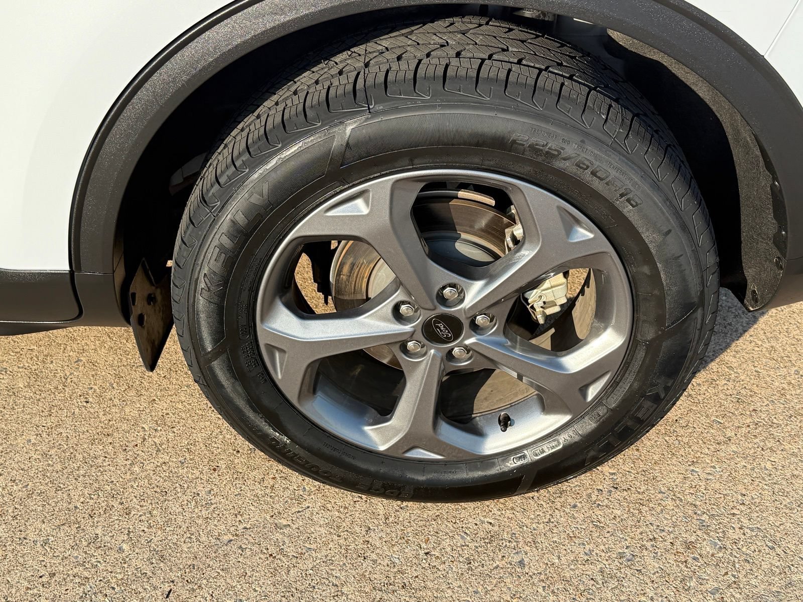 Certified 2025 Ford Escape ST-Line Select AWD/4WD image 9